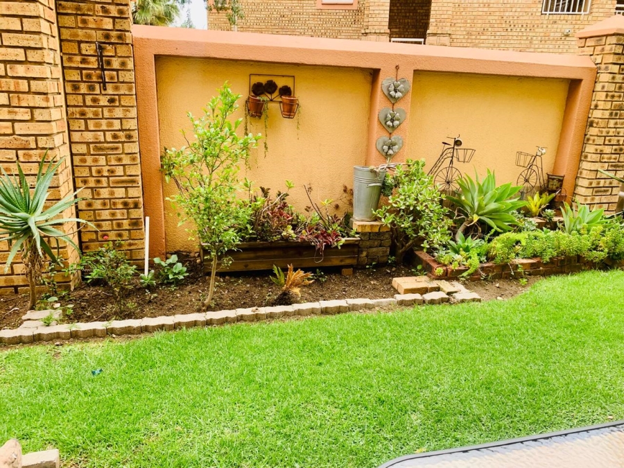 2 Bedroom Property for Sale in Vanderbijlpark SE 2 Gauteng