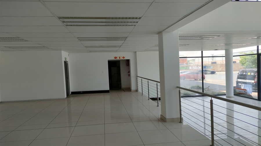 To Let commercial Property for Rent in North Riding Gauteng