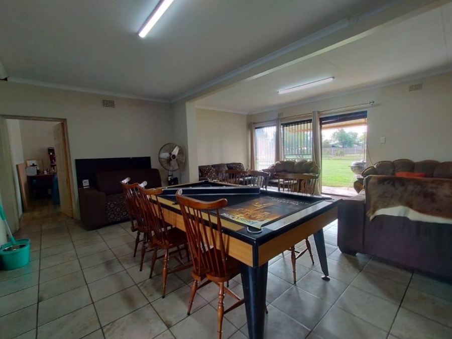 2 Bedroom Property for Sale in Bootha A H Gauteng