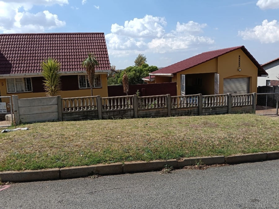 4 Bedroom Property for Sale in Glen Harvie Gauteng