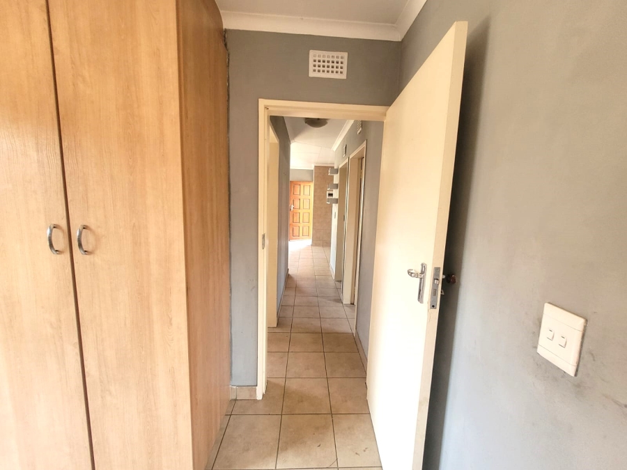 3 Bedroom Property for Sale in Olievenhoutbosch Gauteng