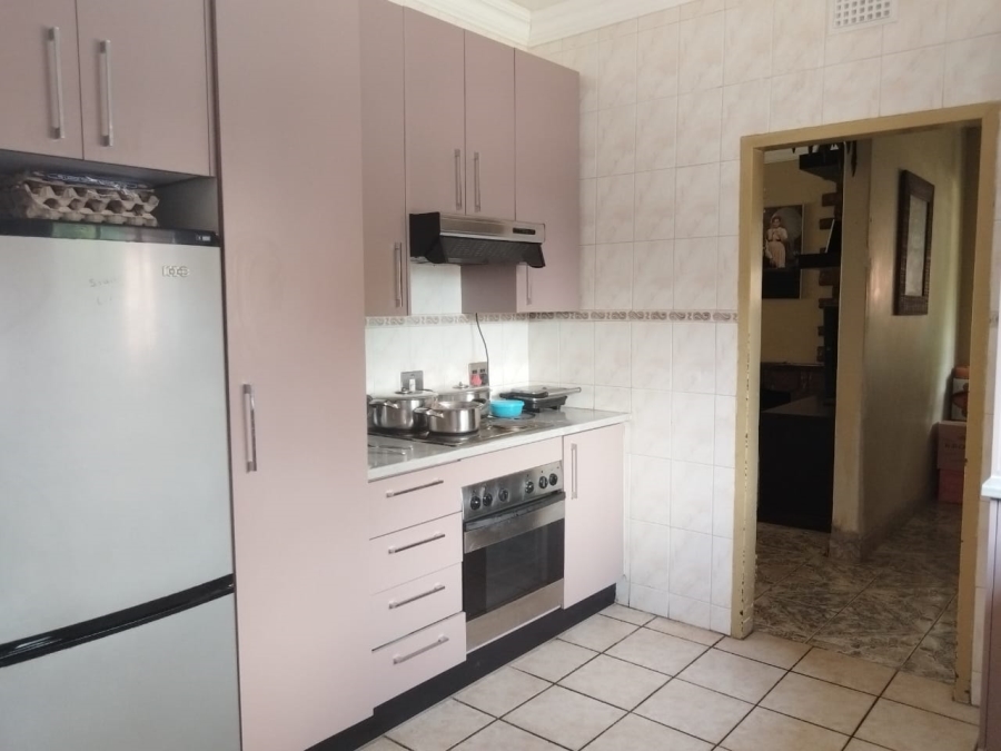 3 Bedroom Property for Sale in Lombardy East Gauteng