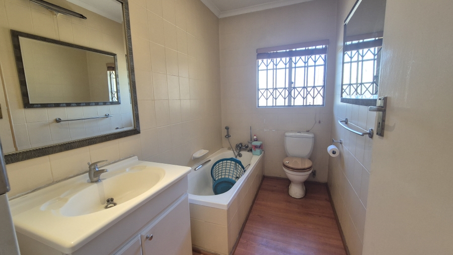 4 Bedroom Property for Sale in Bedford Gardens Gauteng