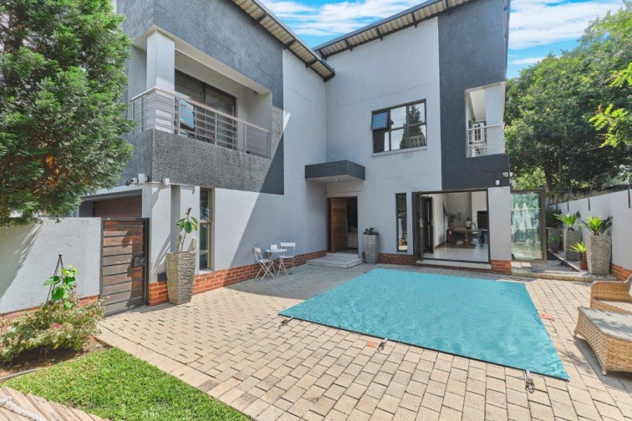 4 Bedroom Property for Sale in Bryanston Gauteng
