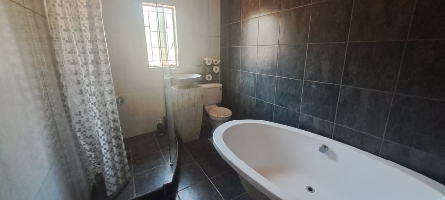 3 Bedroom Property for Sale in Vanderbijlpark CW 2 Gauteng