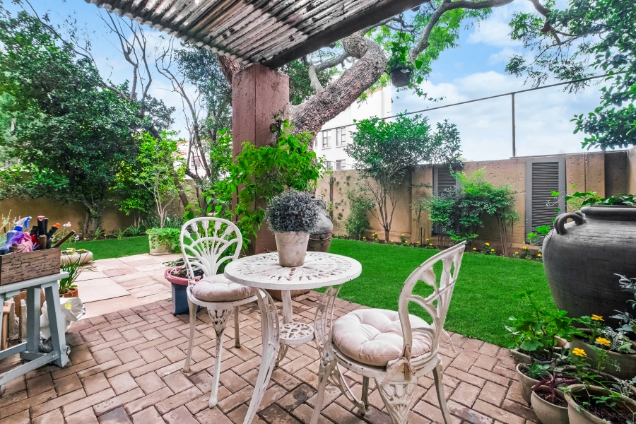 To Let 2 Bedroom Property for Rent in Pineslopes Gauteng