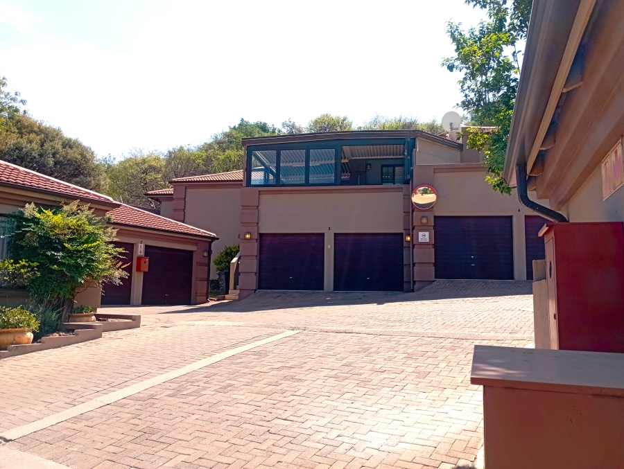 3 Bedroom Property for Sale in Bassonia Gauteng