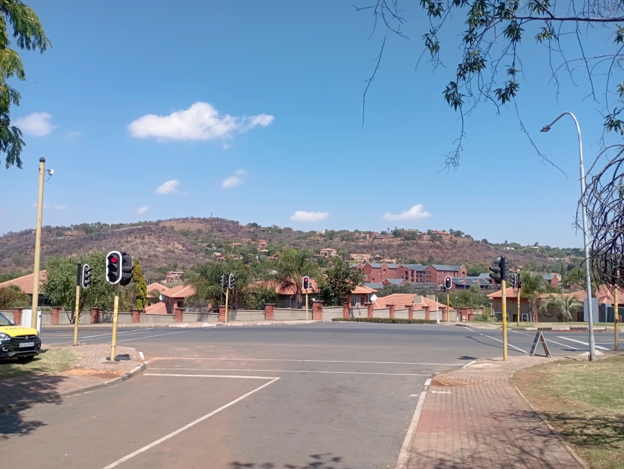 3 Bedroom Property for Sale in Bassonia Gauteng
