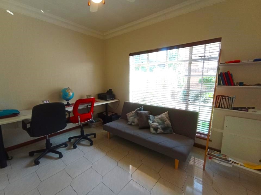 4 Bedroom Property for Sale in Bassonia Gauteng