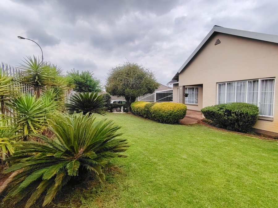 4 Bedroom Property for Sale in Marlands Gauteng