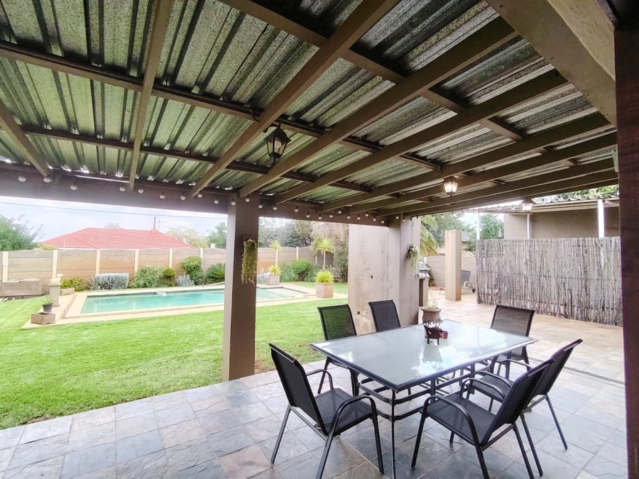 4 Bedroom Property for Sale in Marlands Gauteng