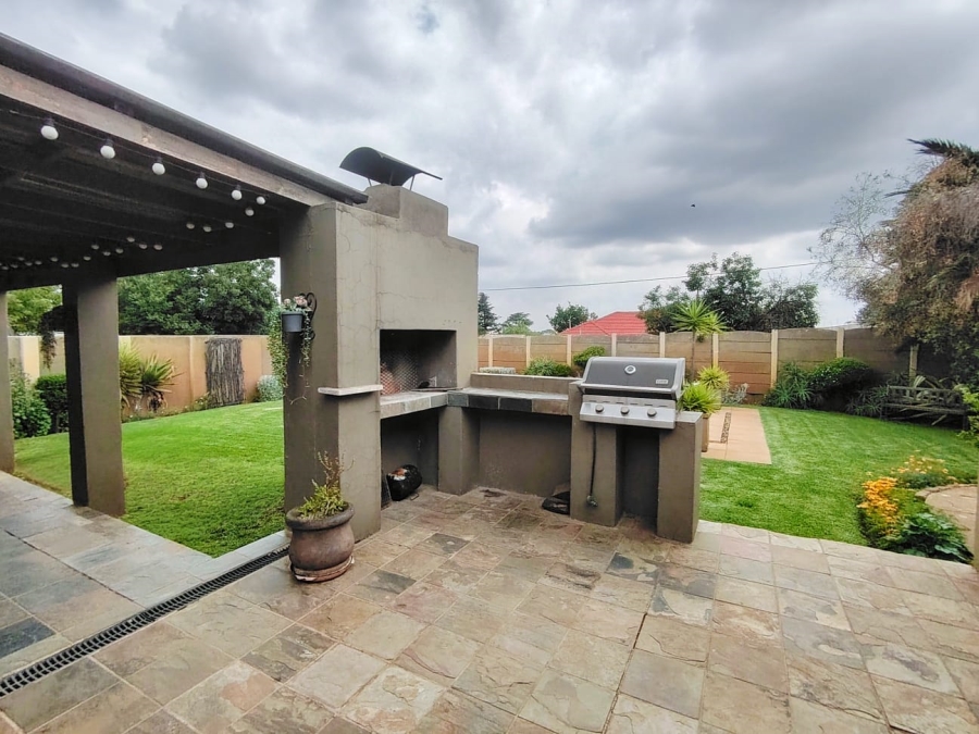 4 Bedroom Property for Sale in Marlands Gauteng