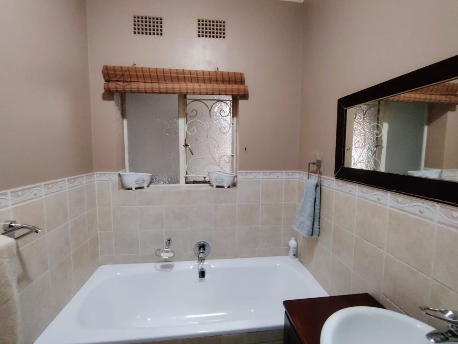 4 Bedroom Property for Sale in Marlands Gauteng