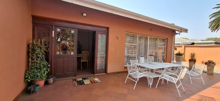 5 Bedroom Property for Sale in Kenmare Gauteng