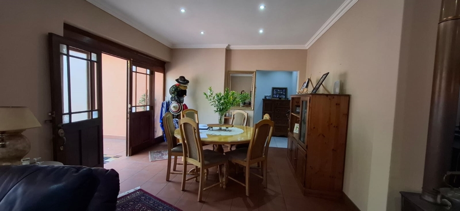 5 Bedroom Property for Sale in Kenmare Gauteng