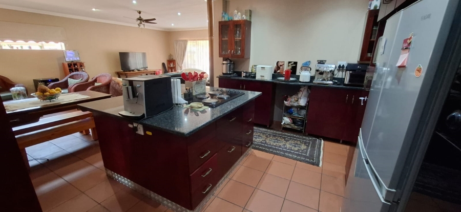 5 Bedroom Property for Sale in Kenmare Gauteng