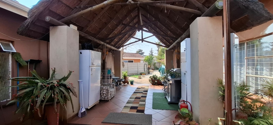 5 Bedroom Property for Sale in Kenmare Gauteng
