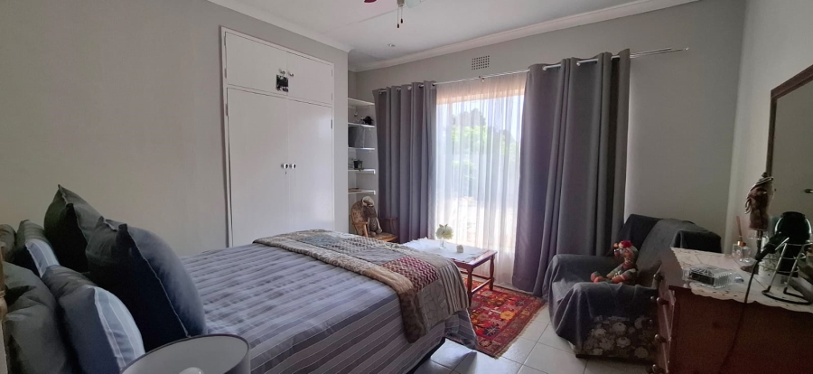 5 Bedroom Property for Sale in Kenmare Gauteng