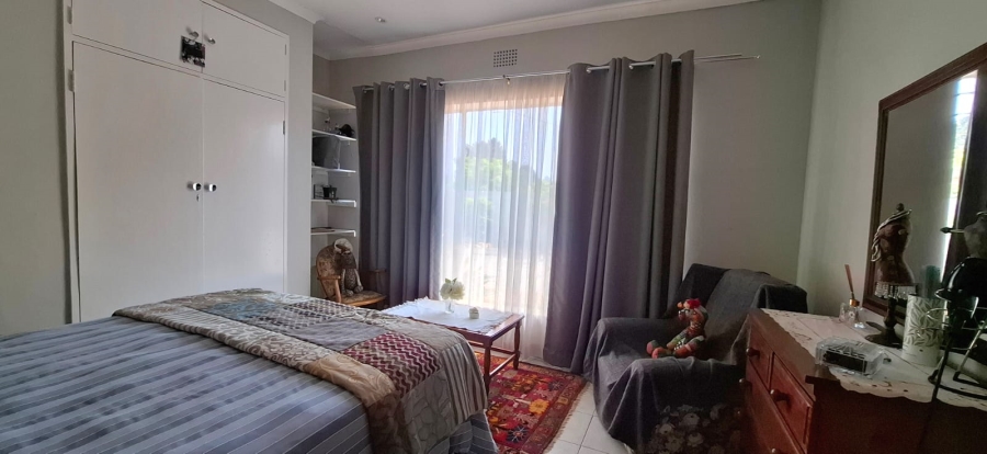 5 Bedroom Property for Sale in Kenmare Gauteng