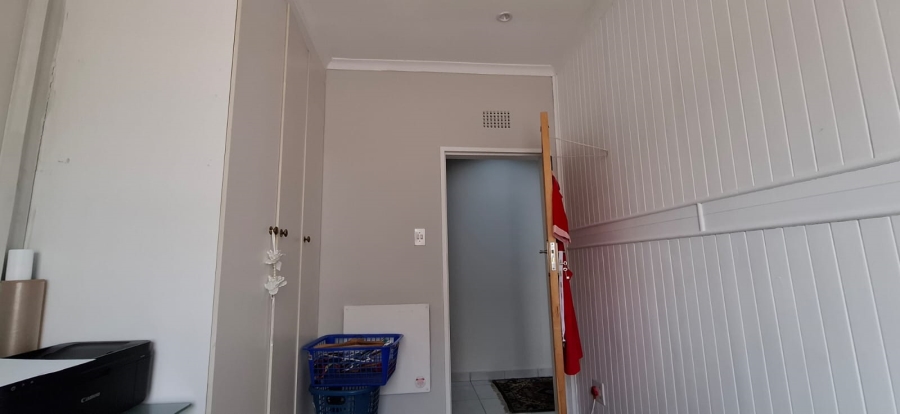 5 Bedroom Property for Sale in Kenmare Gauteng