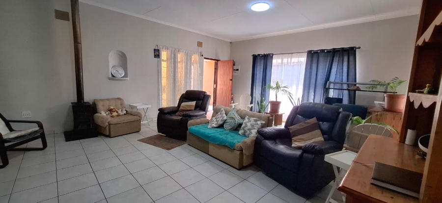 5 Bedroom Property for Sale in Kenmare Gauteng