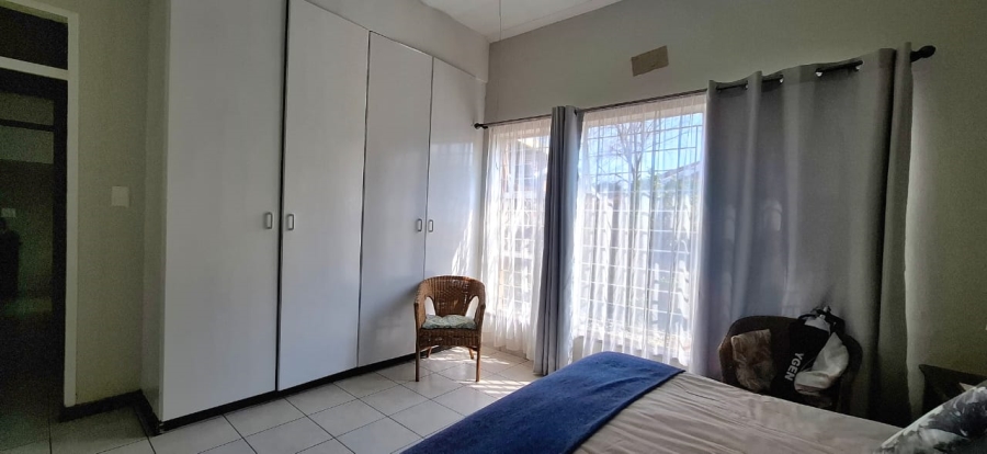 5 Bedroom Property for Sale in Kenmare Gauteng