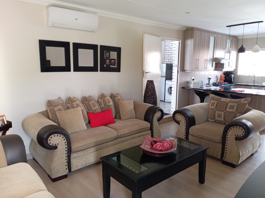 3 Bedroom Property for Sale in Wilgeheuwel Gauteng