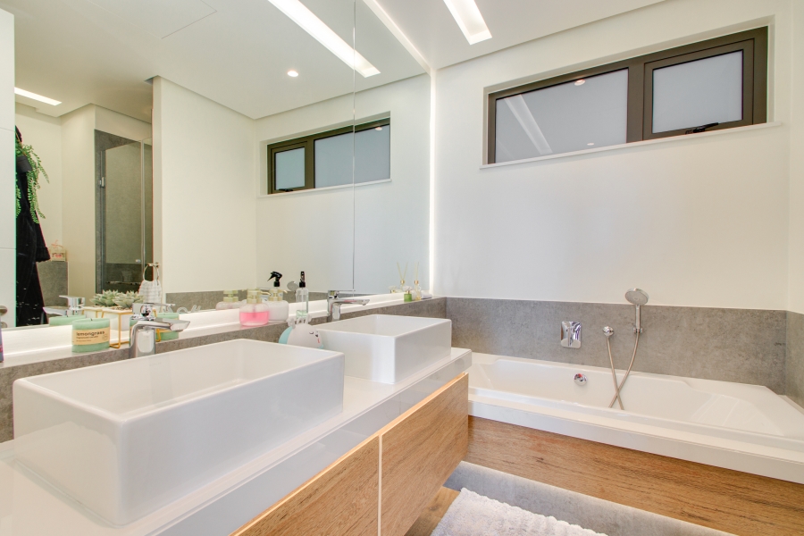 1 Bedroom Property for Sale in Steyn City Gauteng