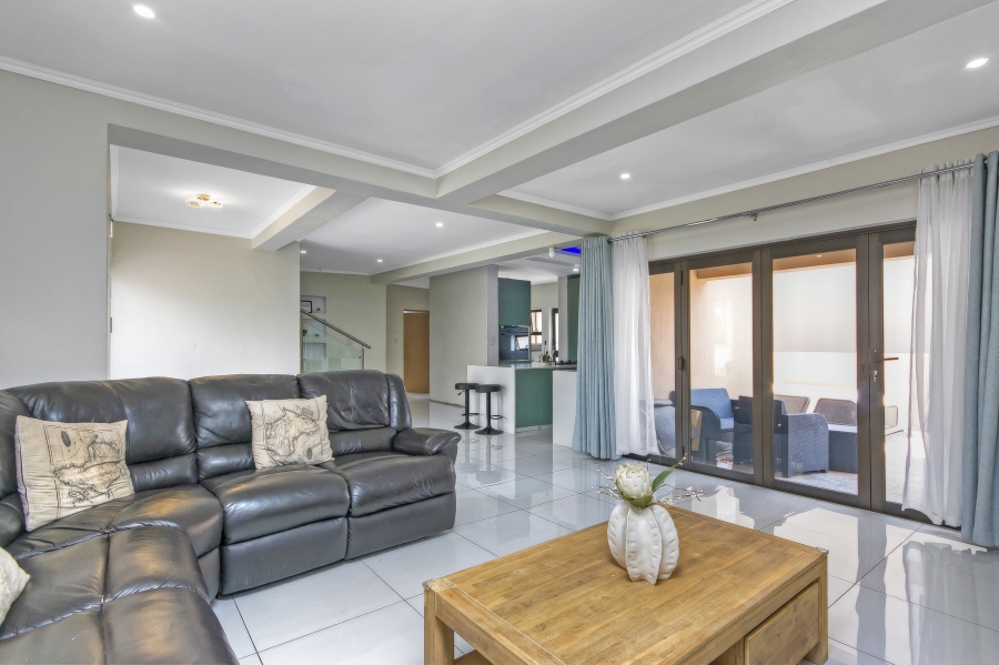 4 Bedroom Property for Sale in Noordwyk Gauteng