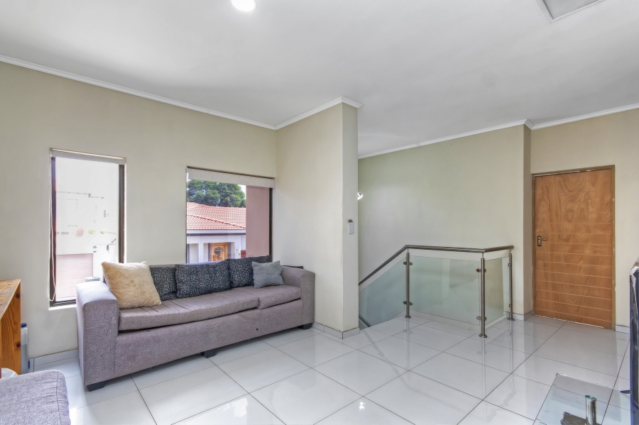 4 Bedroom Property for Sale in Noordwyk Gauteng