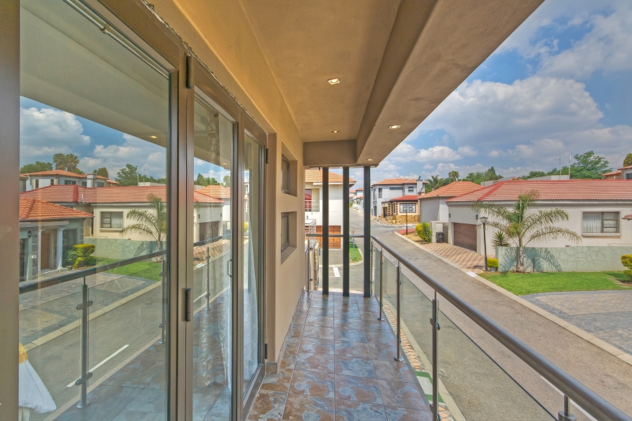 4 Bedroom Property for Sale in Noordwyk Gauteng