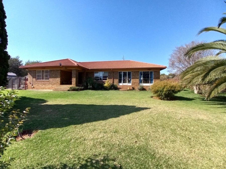 4 Bedroom Property for Sale in Dwarskloof Gauteng