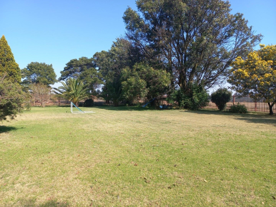 4 Bedroom Property for Sale in Dwarskloof Gauteng