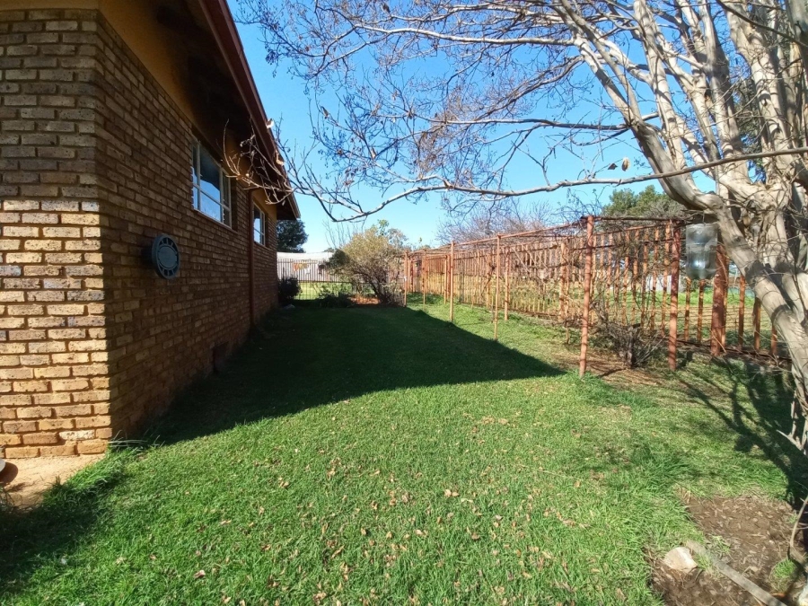 4 Bedroom Property for Sale in Dwarskloof Gauteng