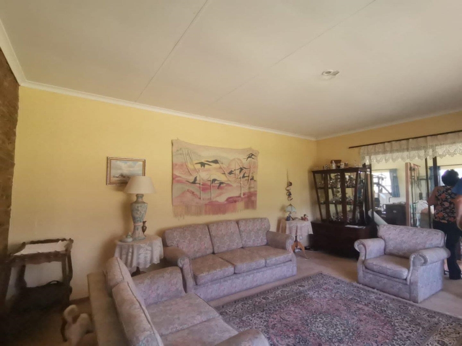 4 Bedroom Property for Sale in Dwarskloof Gauteng