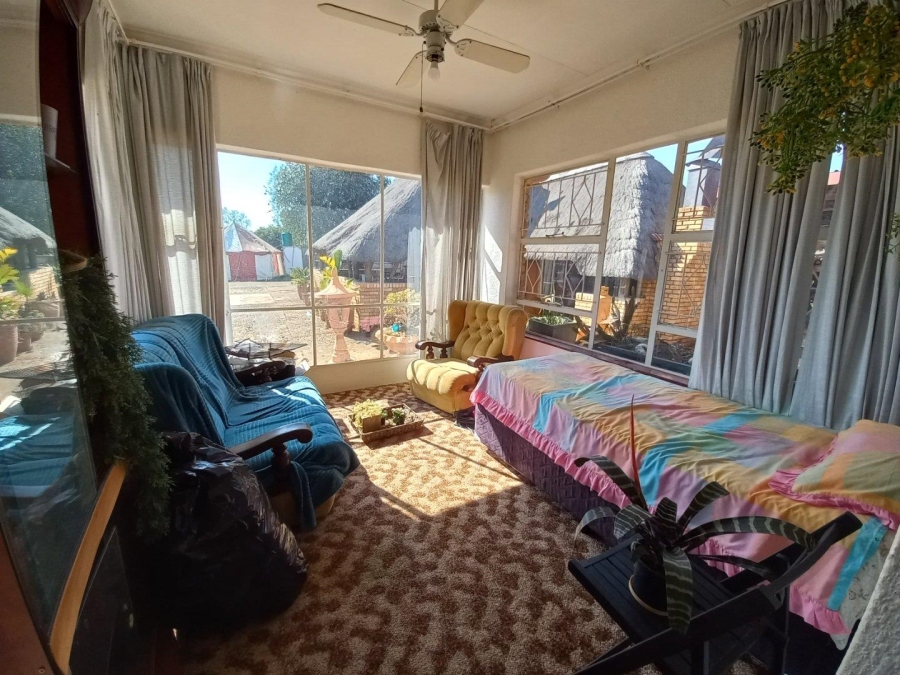 4 Bedroom Property for Sale in Dwarskloof Gauteng