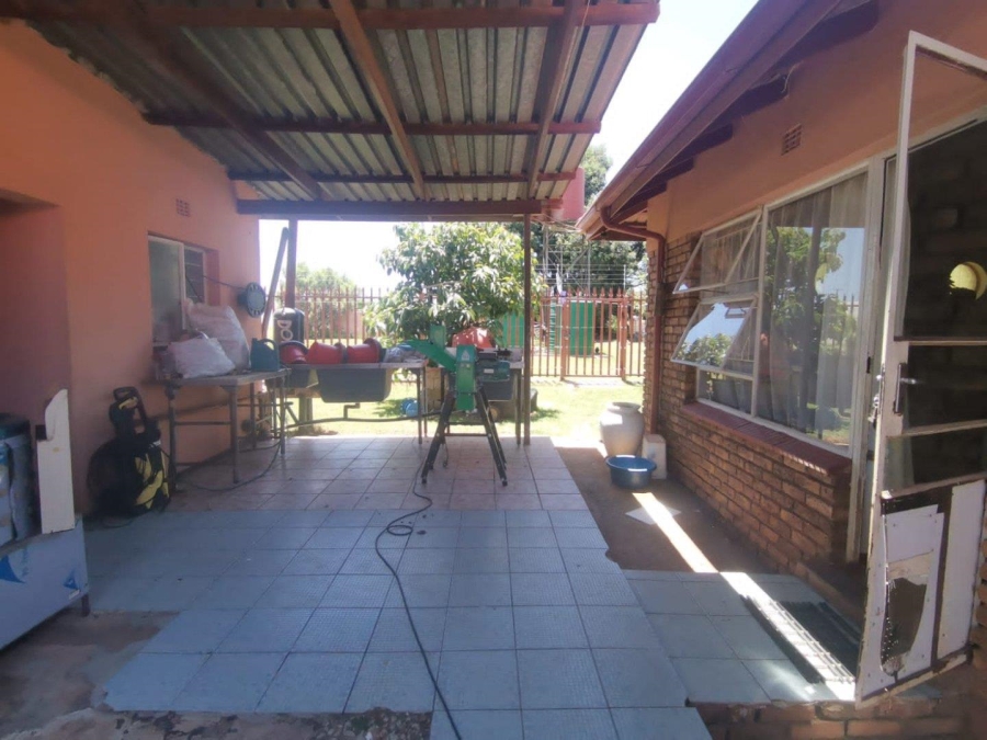 4 Bedroom Property for Sale in Dwarskloof Gauteng