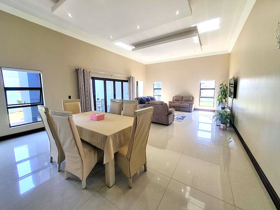 4 Bedroom Property for Sale in Copperleaf Estate Gauteng