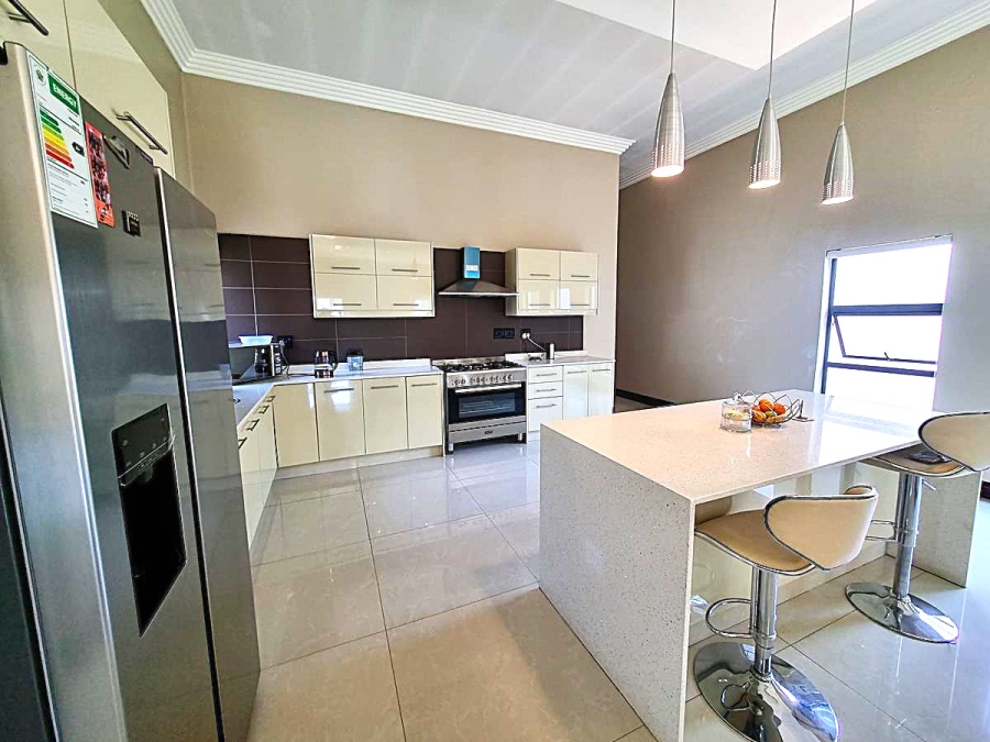 4 Bedroom Property for Sale in Copperleaf Estate Gauteng