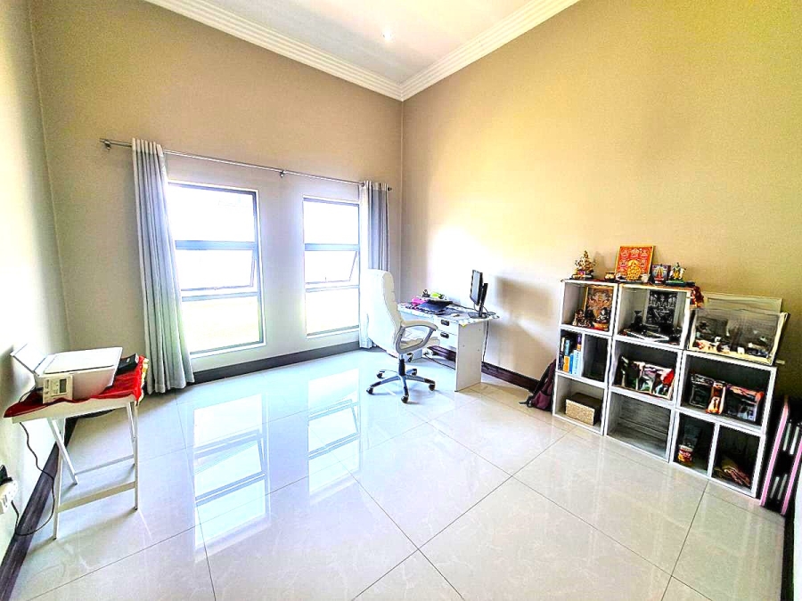 4 Bedroom Property for Sale in Copperleaf Estate Gauteng