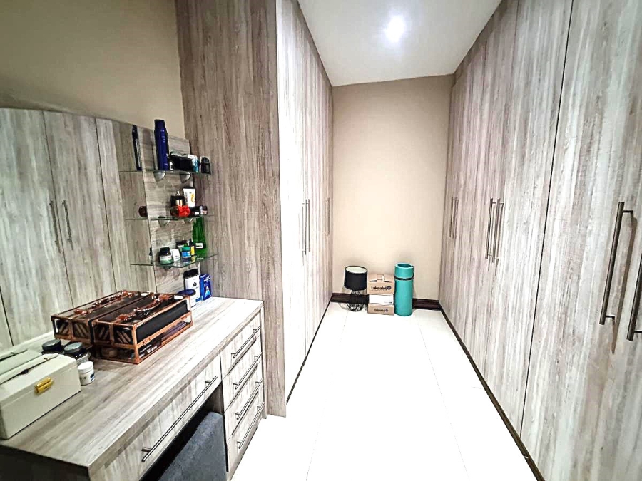 4 Bedroom Property for Sale in Copperleaf Estate Gauteng