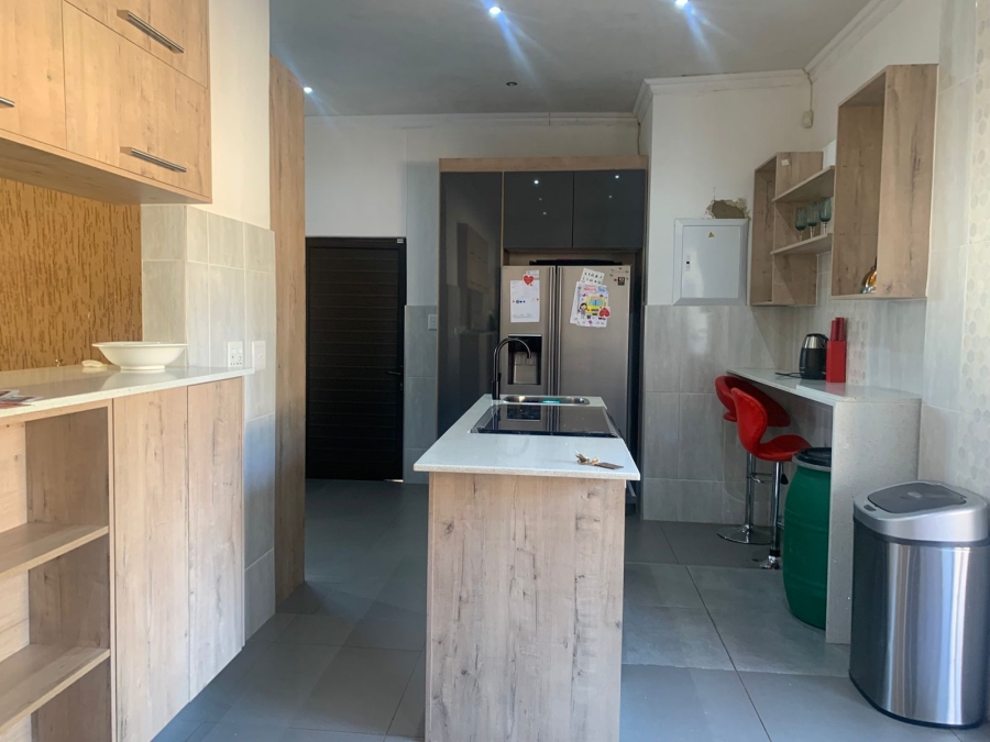 3 Bedroom Property for Sale in Hillshaven Gauteng