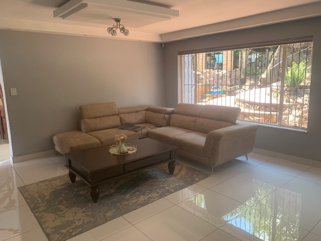 4 Bedroom Property for Sale in Ridgeway Gauteng