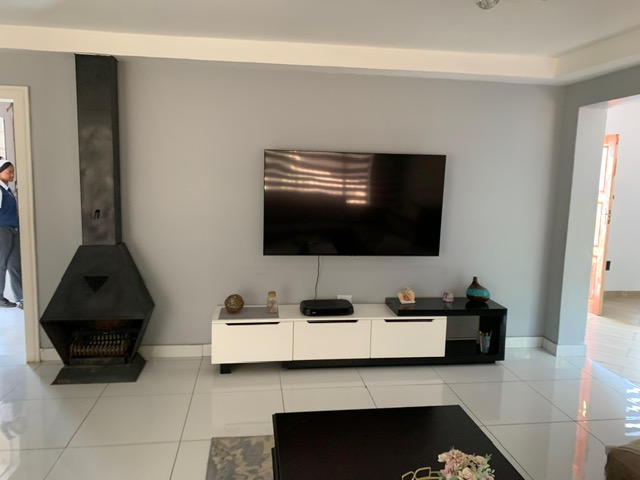 4 Bedroom Property for Sale in Ridgeway Gauteng