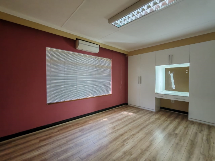 3 Bedroom Property for Sale in Three Rivers Proper Gauteng