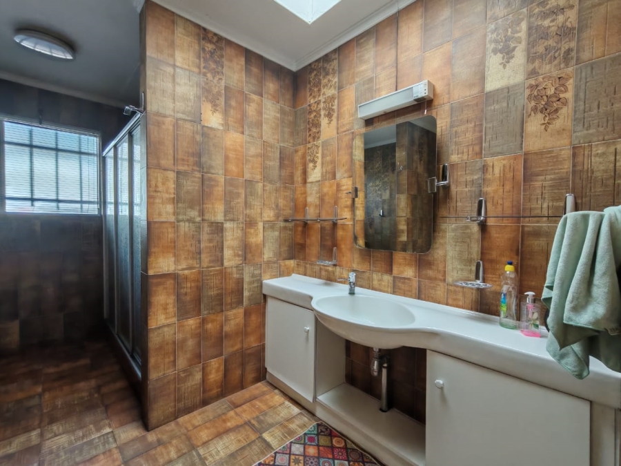 3 Bedroom Property for Sale in Three Rivers Proper Gauteng