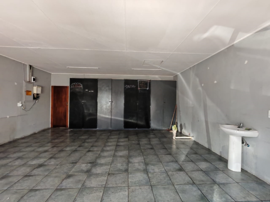 3 Bedroom Property for Sale in Three Rivers Proper Gauteng