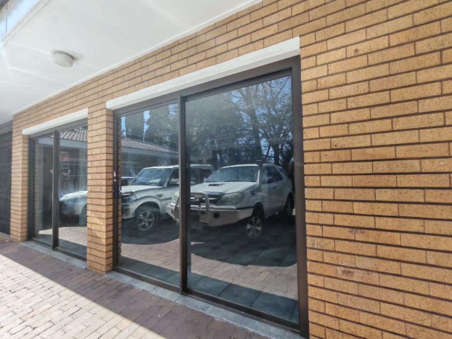 3 Bedroom Property for Sale in Three Rivers Proper Gauteng