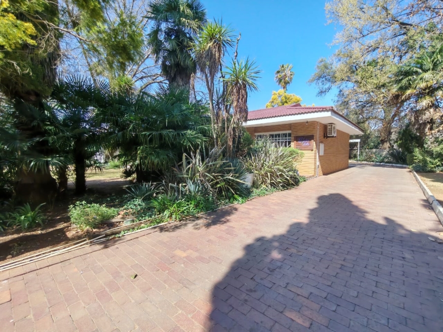 3 Bedroom Property for Sale in Three Rivers Proper Gauteng