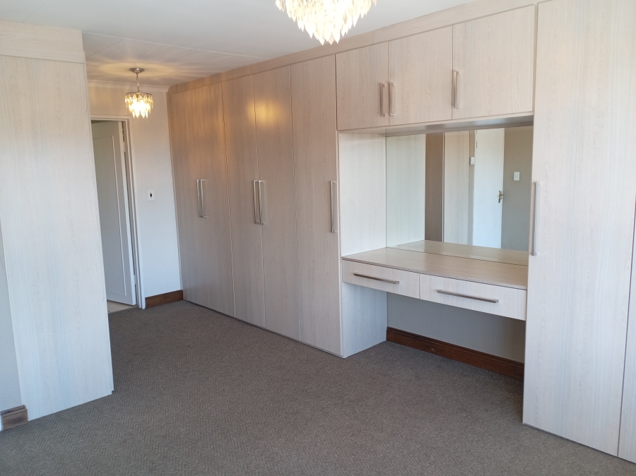 3 Bedroom Property for Sale in Constantia Kloof Gauteng